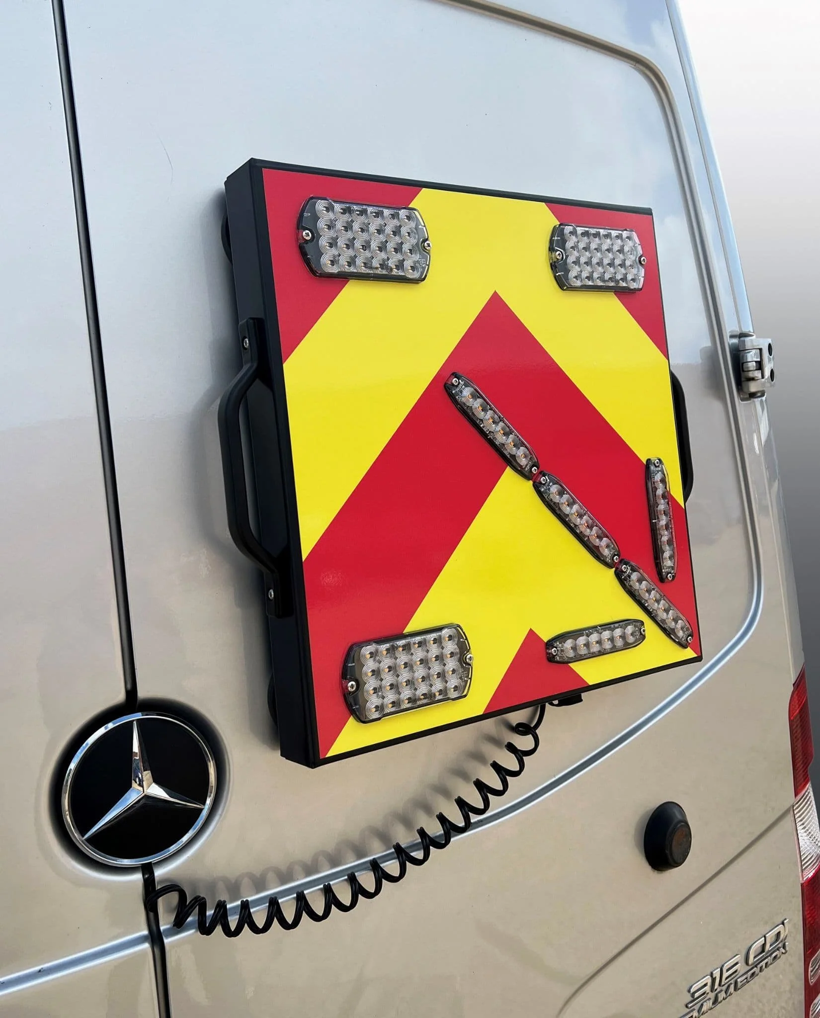 Advisory Arrow Board - Image 6