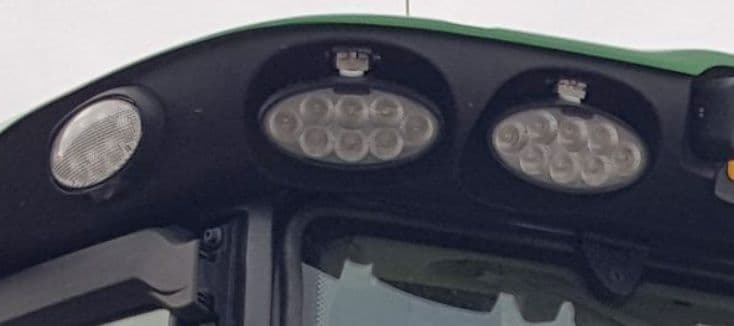 JOHN DEERE REPLACEMENT OVAL WORK LIGHT - 60W - Image 2